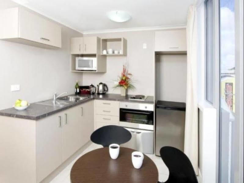 Quest On Ward Serviced Apartments Hamilton Exterior photo