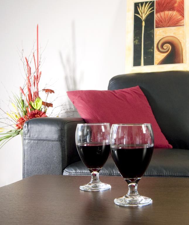 Quest On Ward Serviced Apartments Hamilton Exterior photo